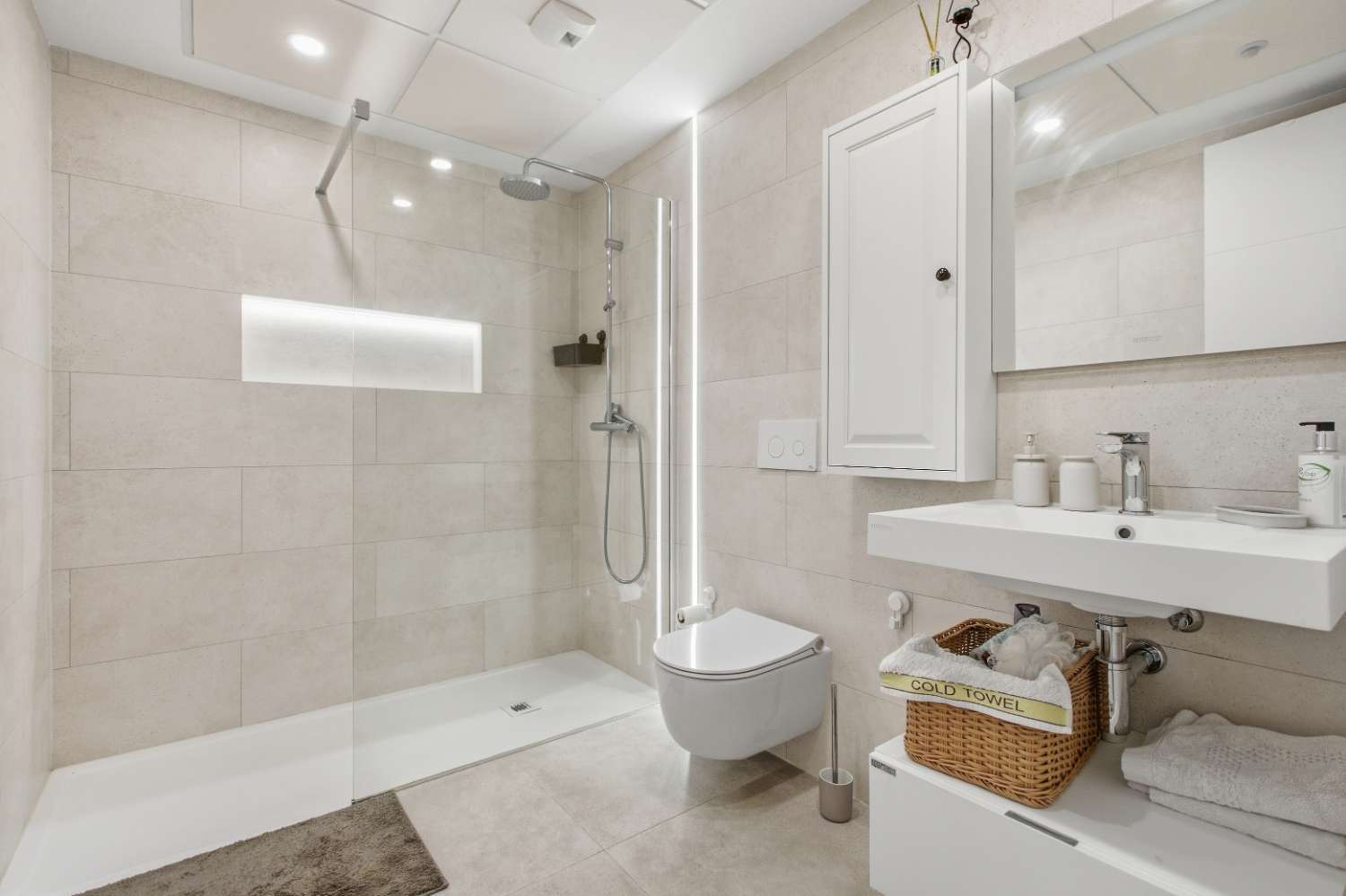 Exklusive Wohnung im Jade Tower, Fuengirola